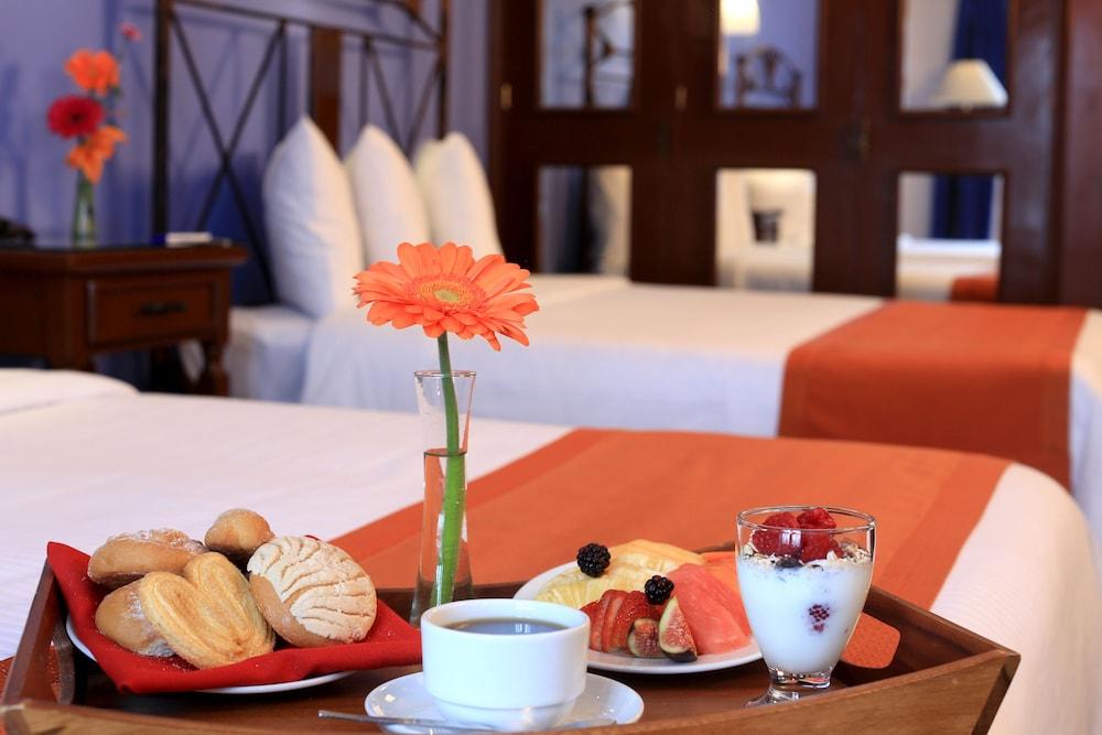 Pachuca Hotel Emily מראה חיצוני תמונה