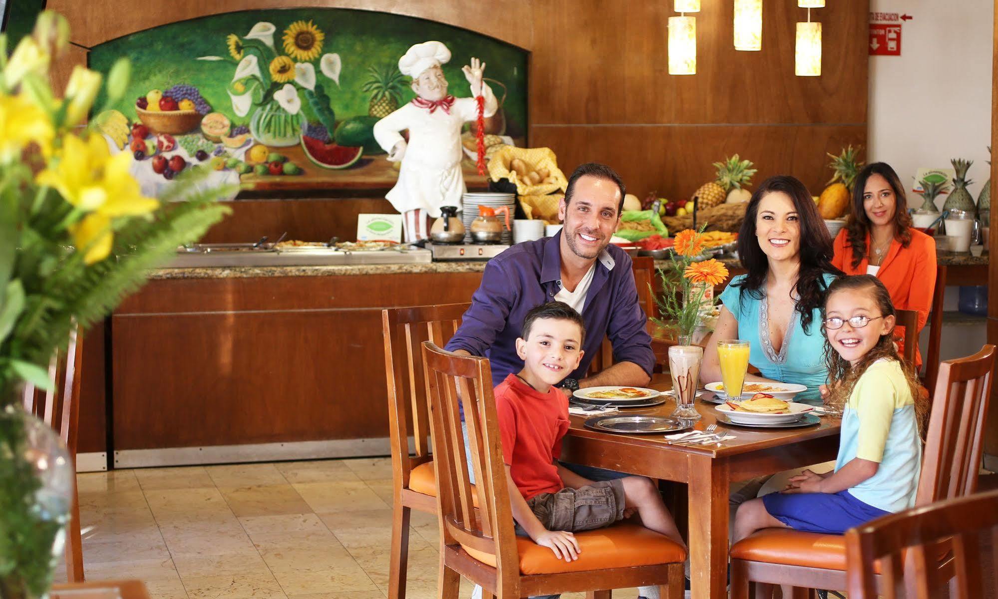 Pachuca Hotel Emily מראה חיצוני תמונה